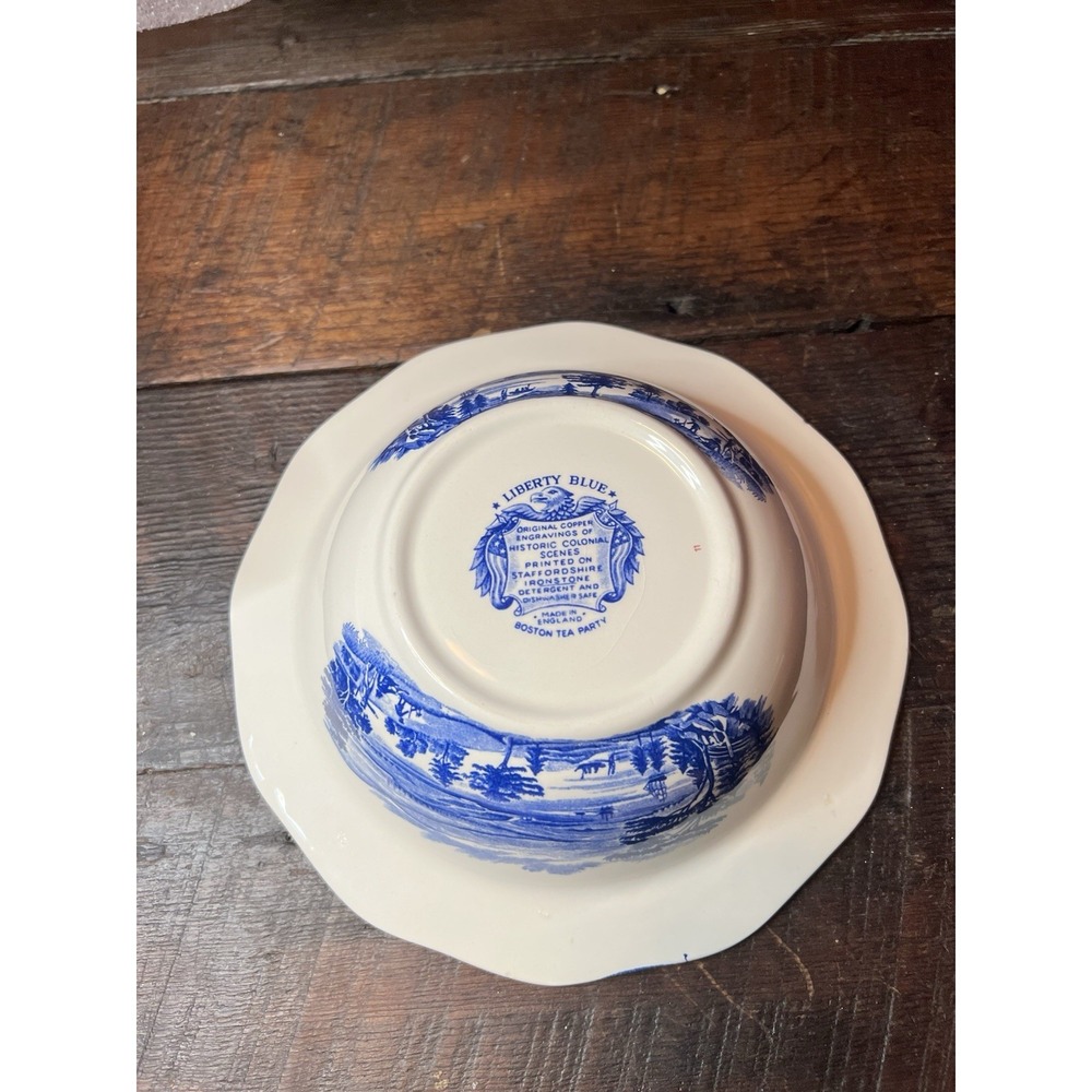 Staffordshire Ironstone Liberty Blue Colonial Vegetable Bowl with lip - Picture 2 of 2